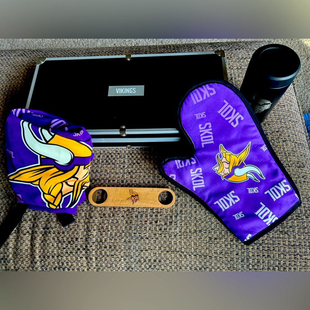 ULTIMATE MINNESOTA VIKINGS PACKAGE